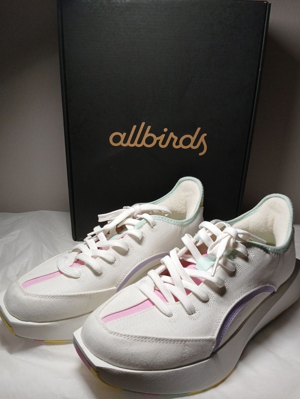 allbirds Sneakers with Pastel Pink, Lavender and Mint Accents Womens Sz 11 NIB